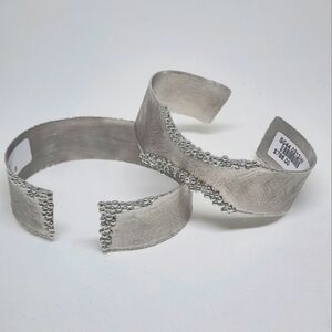 Set Of 2 Beautiful FINE JEWELRY Sterling Silver .925 Bangles. New. Made in Italy